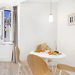 Apartamento Lsa Ascensor Da Bica By Numa