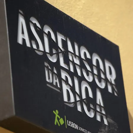 דירה Ascensor Da Bica - Serviced *