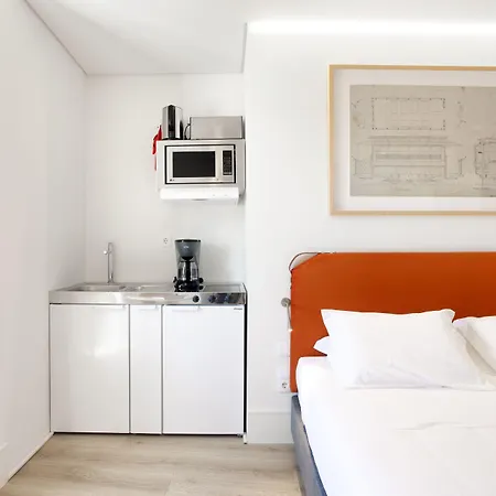 Apartment Ascensor Da Bica - Serviced