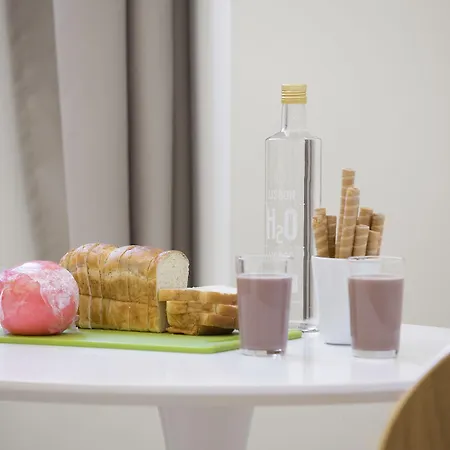 Ascensor Da Bica - Serviced Apartamento *